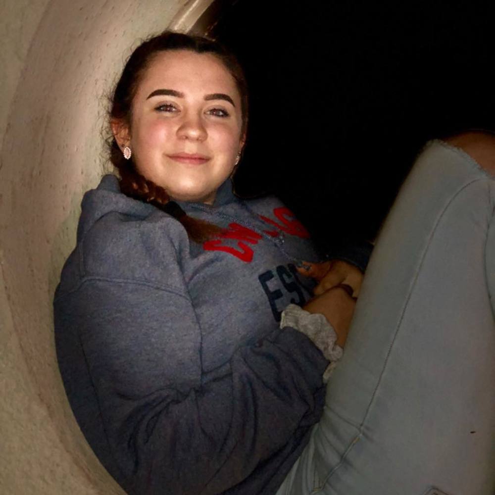 Meet your Posher, Alexis